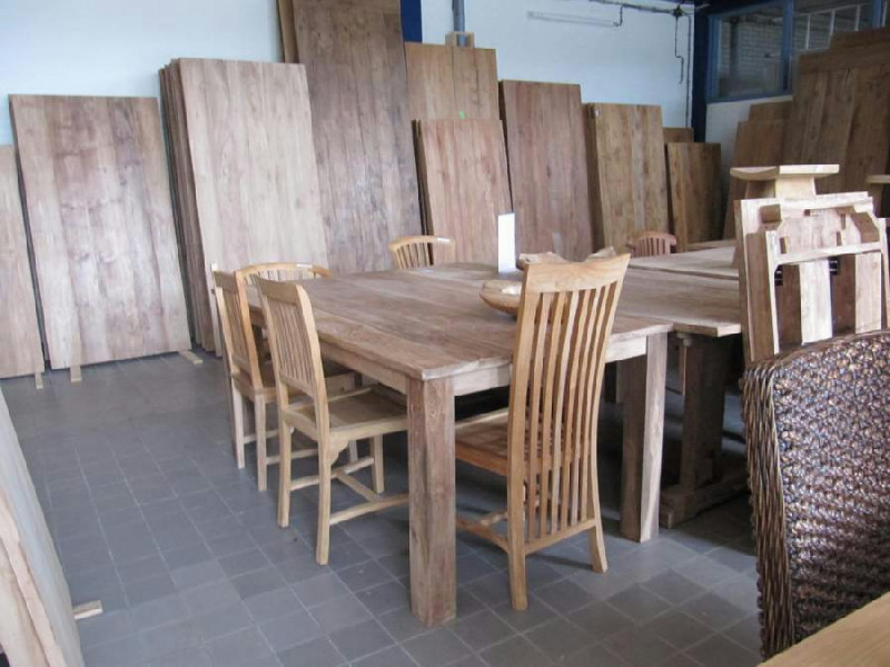 dinsdag magnetron Malawi groothandel in teak meubelen en brocante meubels - verkoop aan  groothandelaren - openingstijden teak meubelen en vintage - brocante  meubels. - Teak Paleis